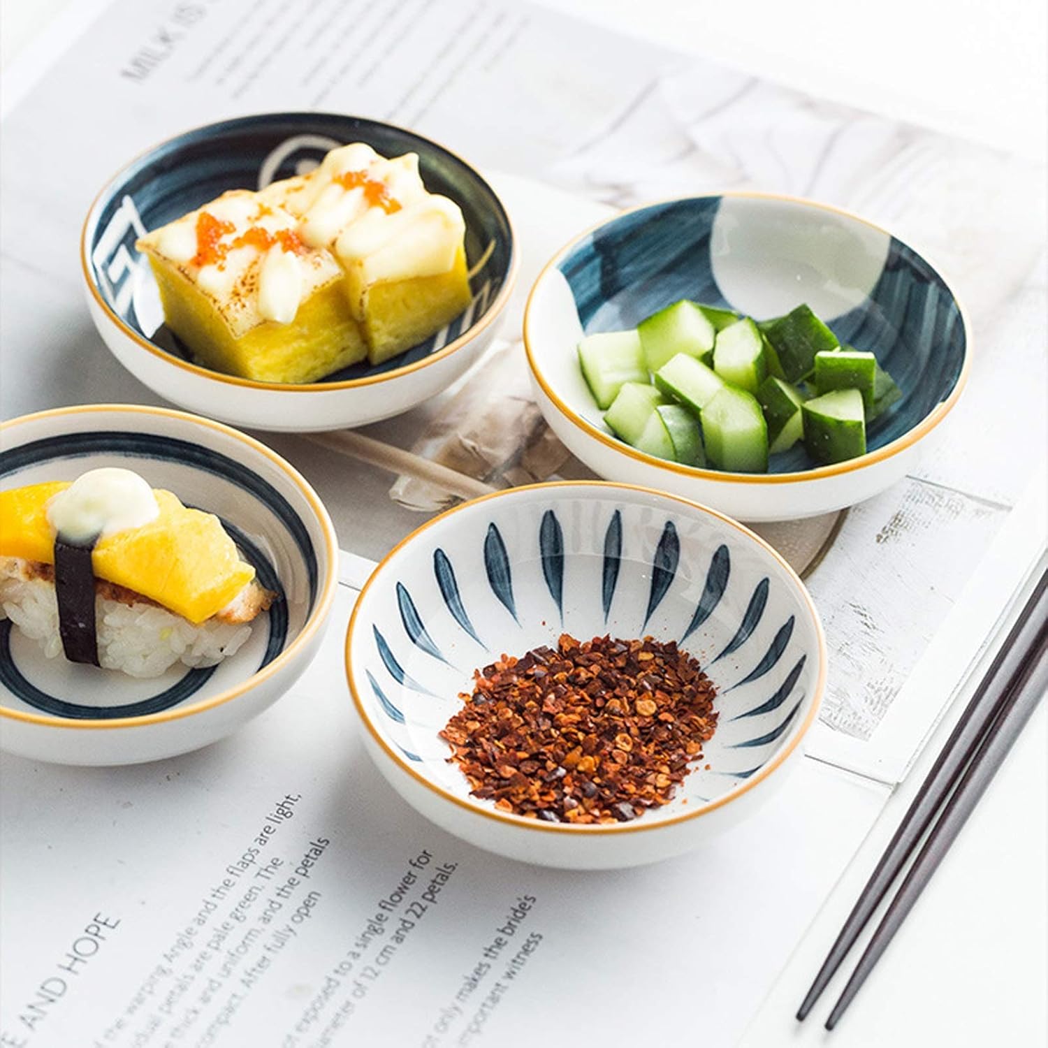 Appetizer Plates 4pcs Household Round Ceramic Sauce Dish Soy Sauce Dipping Bowls Appetizer Plates Side Dishes Serving Dish Dinnerware Set Sauce Dish Seasoning Dish，A
