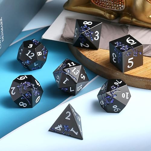 Miniatura 95 de DNDND - Juego de dados de metal para D&D, 7 dados DND verdes con caja de metal para juegos de rol como Dungeons and Dragons y juegos de mesa verde