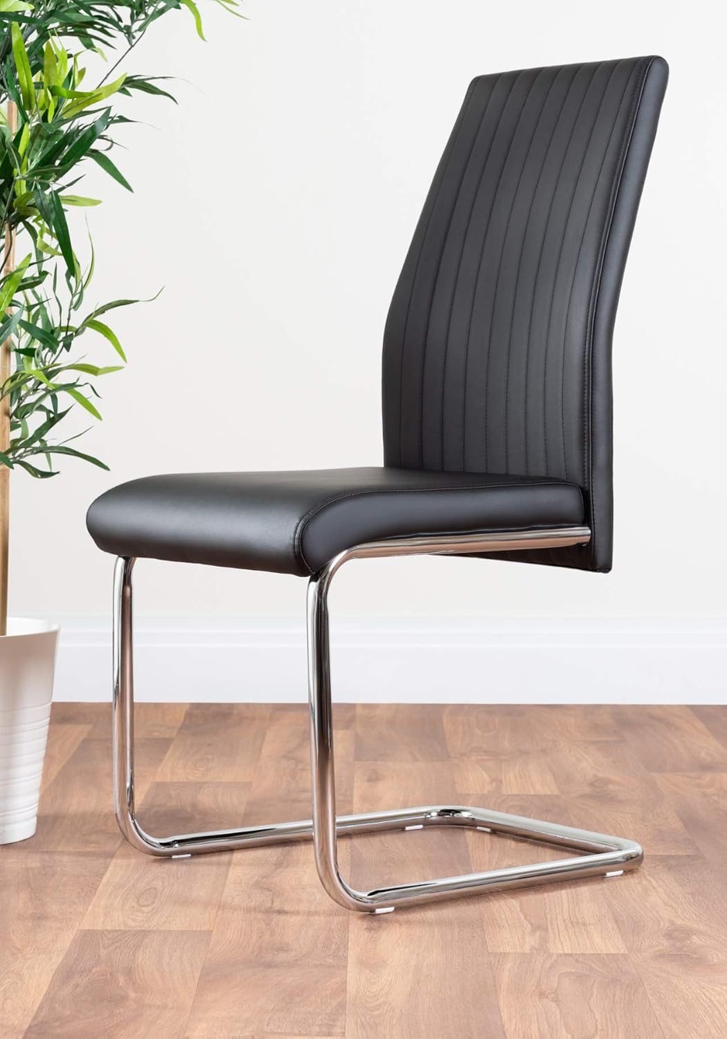 Furniturebox UK Atlanta White High Gloss and Chrome Metal Rectangle Dining Table and 4 Black Lorenzo Dining Chairs Set