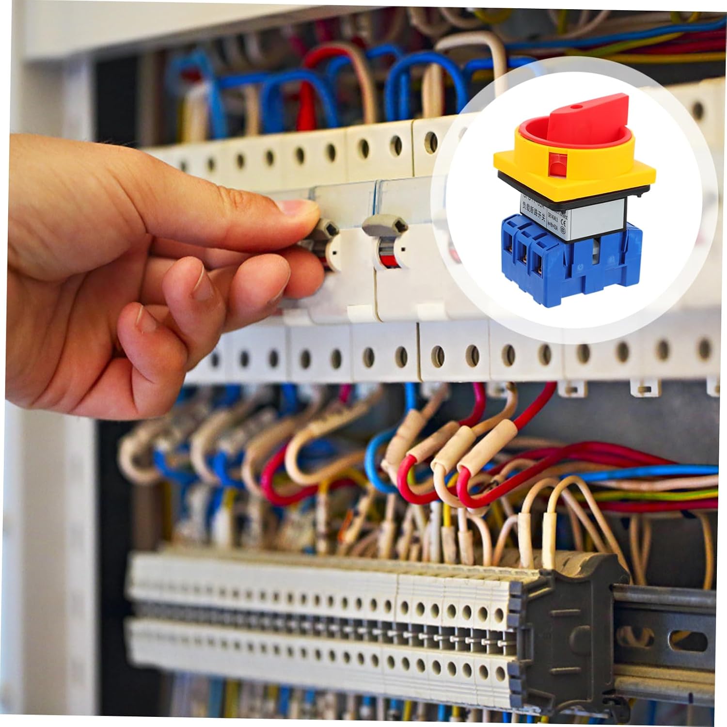 Ciieeo SFD11-63A Universal Rotary Circuit Breaker Switch Plastic Changeover Power Selector 3-Pole On-Off Control for DC Applications