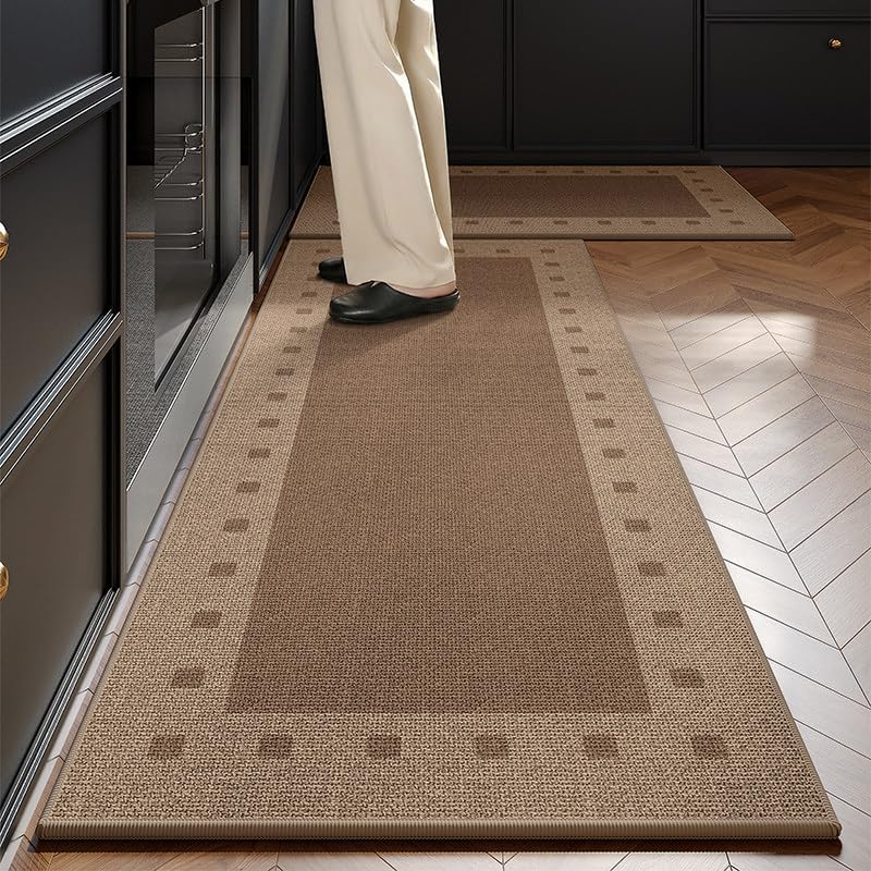 Alfombra de cocina marrón tejida ideal para dar calidez y proteger el suelo de tu lavadero