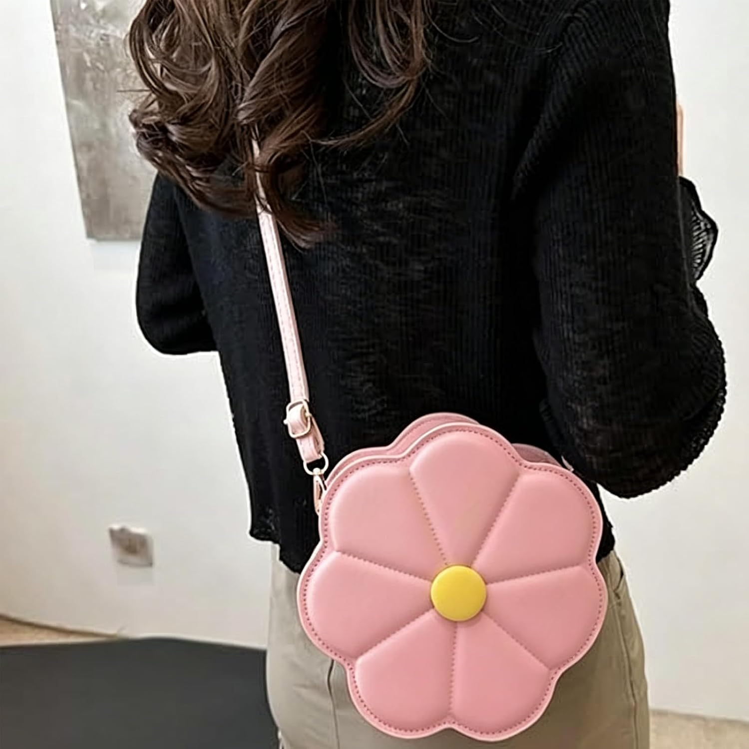 Trendy Daisy Flower Shaped PU Leather Crossbody Bag with Adjustable Strap Shoulder Purse Satchel for Women and Girls