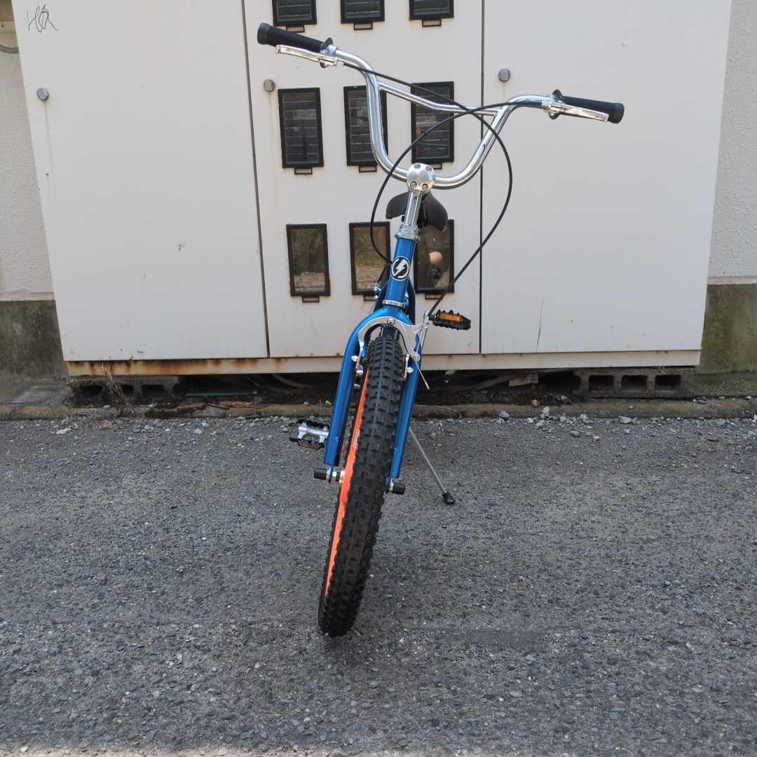 BMX自転車 ブラック/ブルー 20インチ 予約商品】12月中旬頃入荷予定【ベストセラー自転車！】20インチBMX