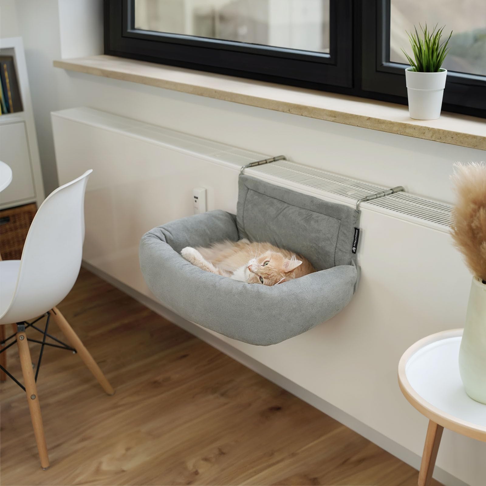 Premium Heizungsliege für Katzen - Murphy - für Katzen bis 12kg - passend für alle Heizkörper - rundum gepolstert - Katzenbett für die Heizung