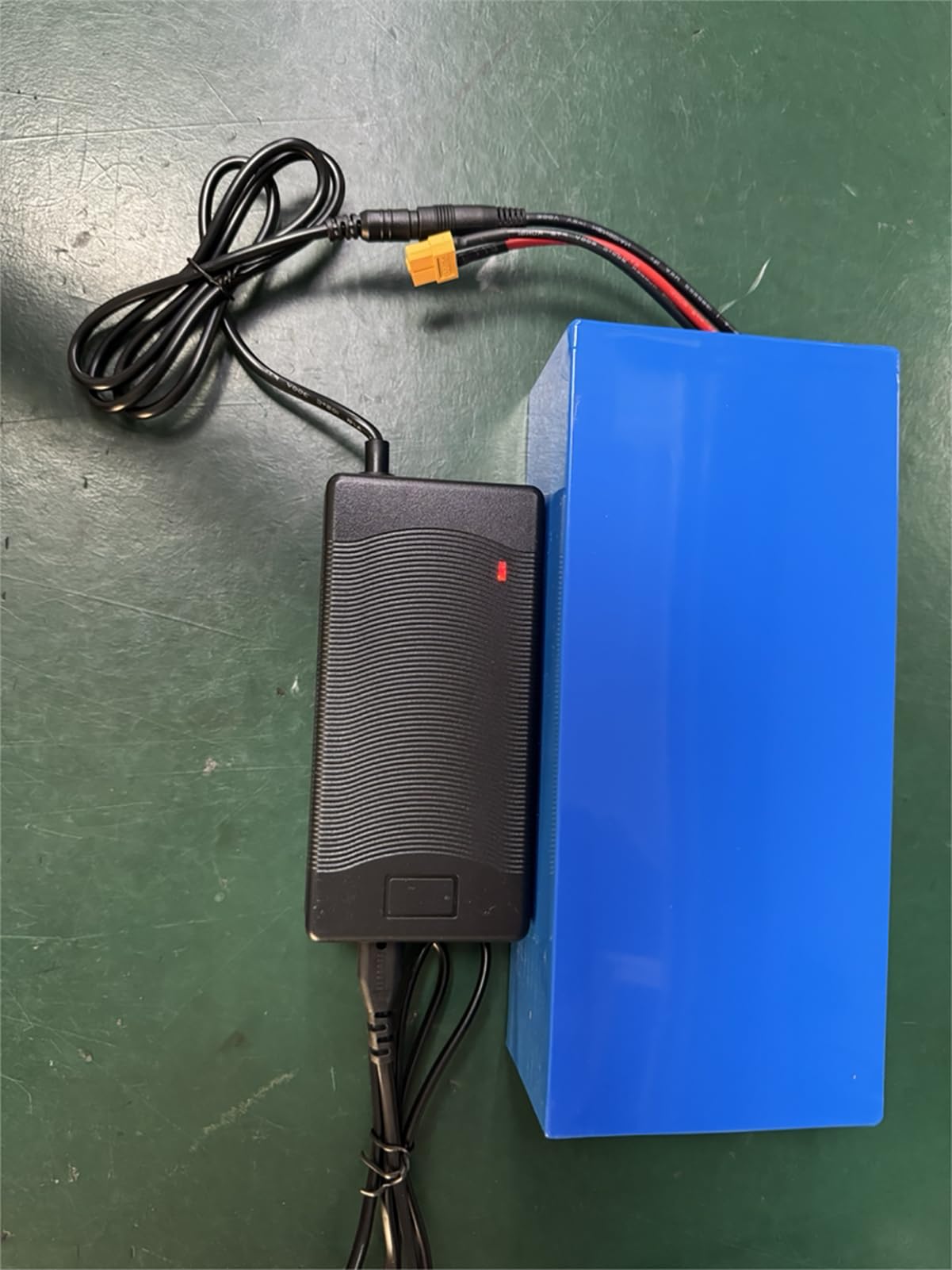 Batterie De Vélo Électrique 48 V 20 Ah, Batterie Lithium 48V 13S 6P pour Vélo Électrique, avec Chargeur, Batterie Lithium 48 V pour Scooter Trottinette électrique