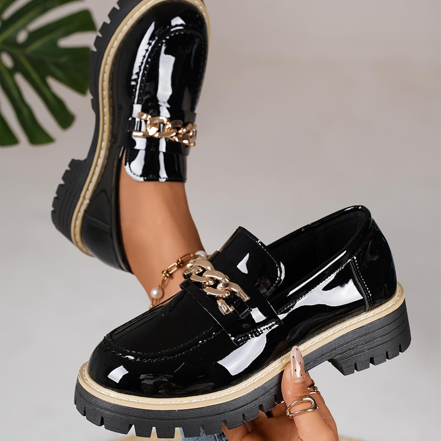 Women's Patent Leather Platform Loafers Fashion Chain-Strap Round Toe Chunky Heel Slip-On Lug Sole Casual Dressy Office Business Shoes Suitable for Work Parties - Image 3