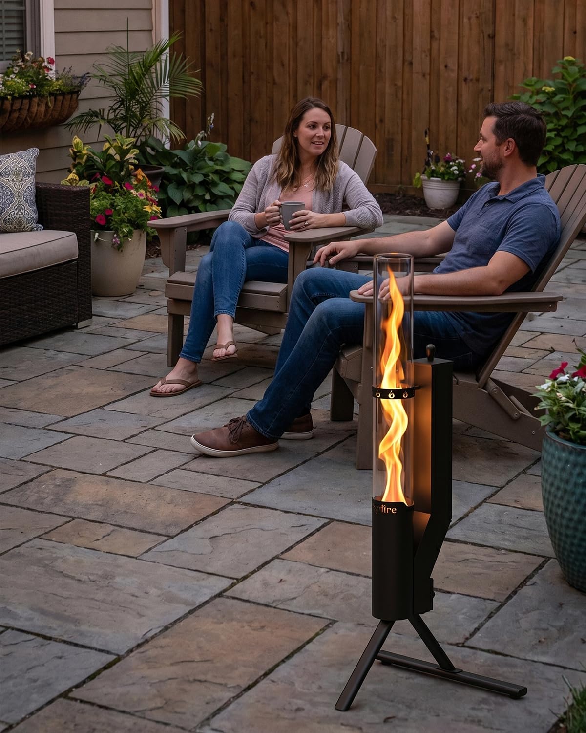 Onlyfire Estufa de Exterior de Pellets, Antorcha con Llama en Espiral de 360°, Chimenea de Jardín con Cilindro de Cristal de 65cm, Brasero de Exterior para Terraza y Camping, Altura Total 110cm