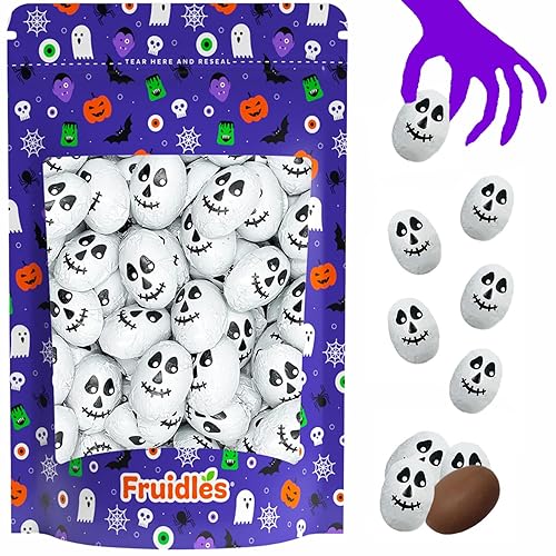 Calaveras de Halloween, doble crujiente, rellenos de bolsas de fiesta de truco o trato, envueltos individualmente en láminas de diseño de calavera
