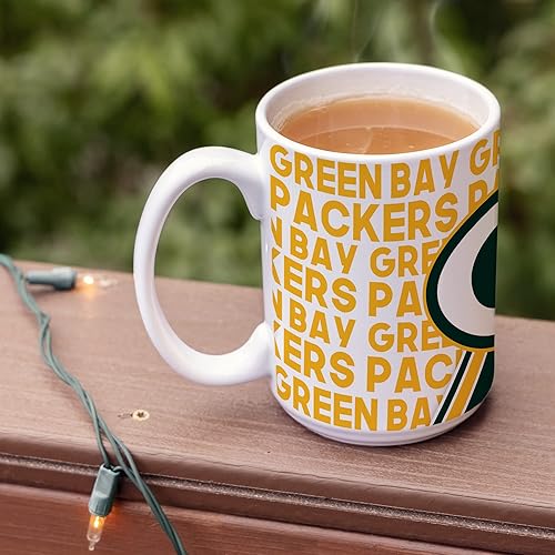 Vista 82 de Rico Industries NFL Football 15 oz White Ceramic Mug