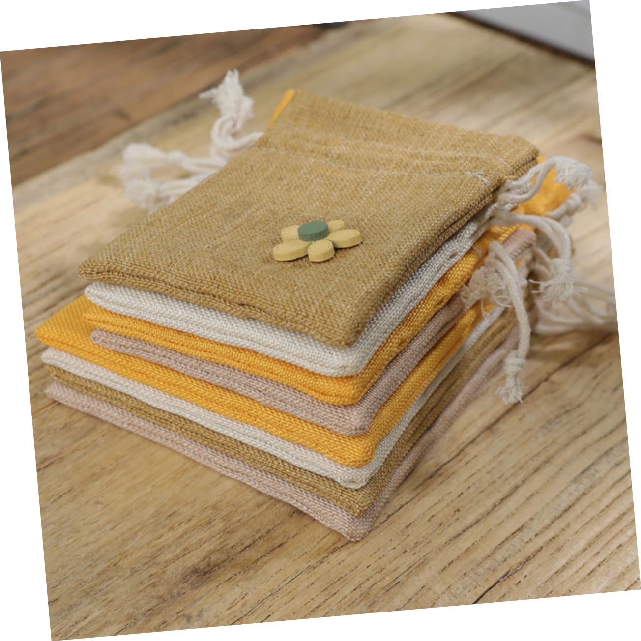 GOOHOCHY 8Pcs Portable Empty Sachets for Scented Flowers and Lavender Present Bags for Car and Home Decoration Design and Lightweight Storage