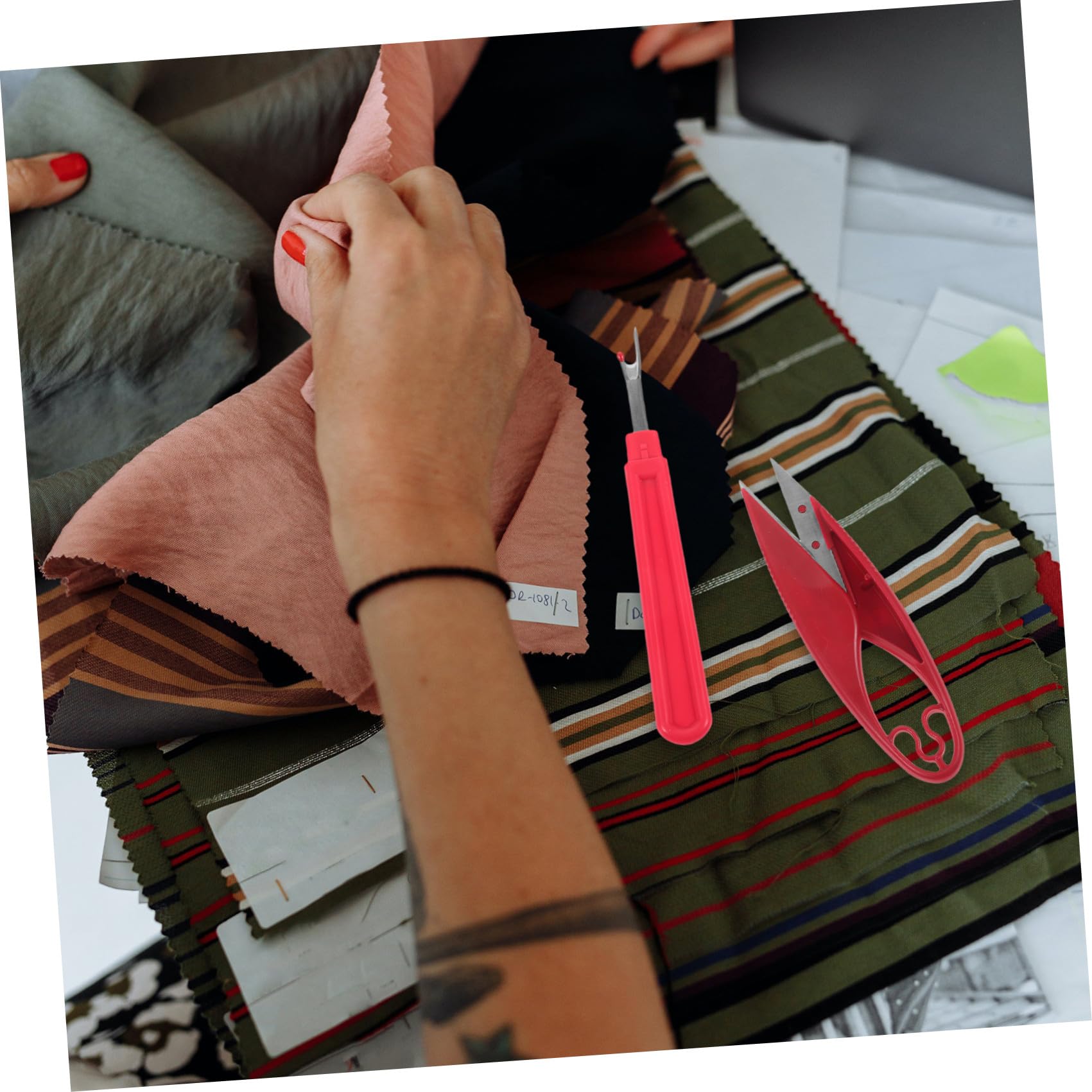 Gadpiparty 5 Set Set Taglia Asole Cuciture Tagliacuci Annata Kit di Cucito Mano Tessuto Cucire Strumento di Threading Dispositivi di Rimozione del Cucito Strumenti di Cucito Creativo Plastica
