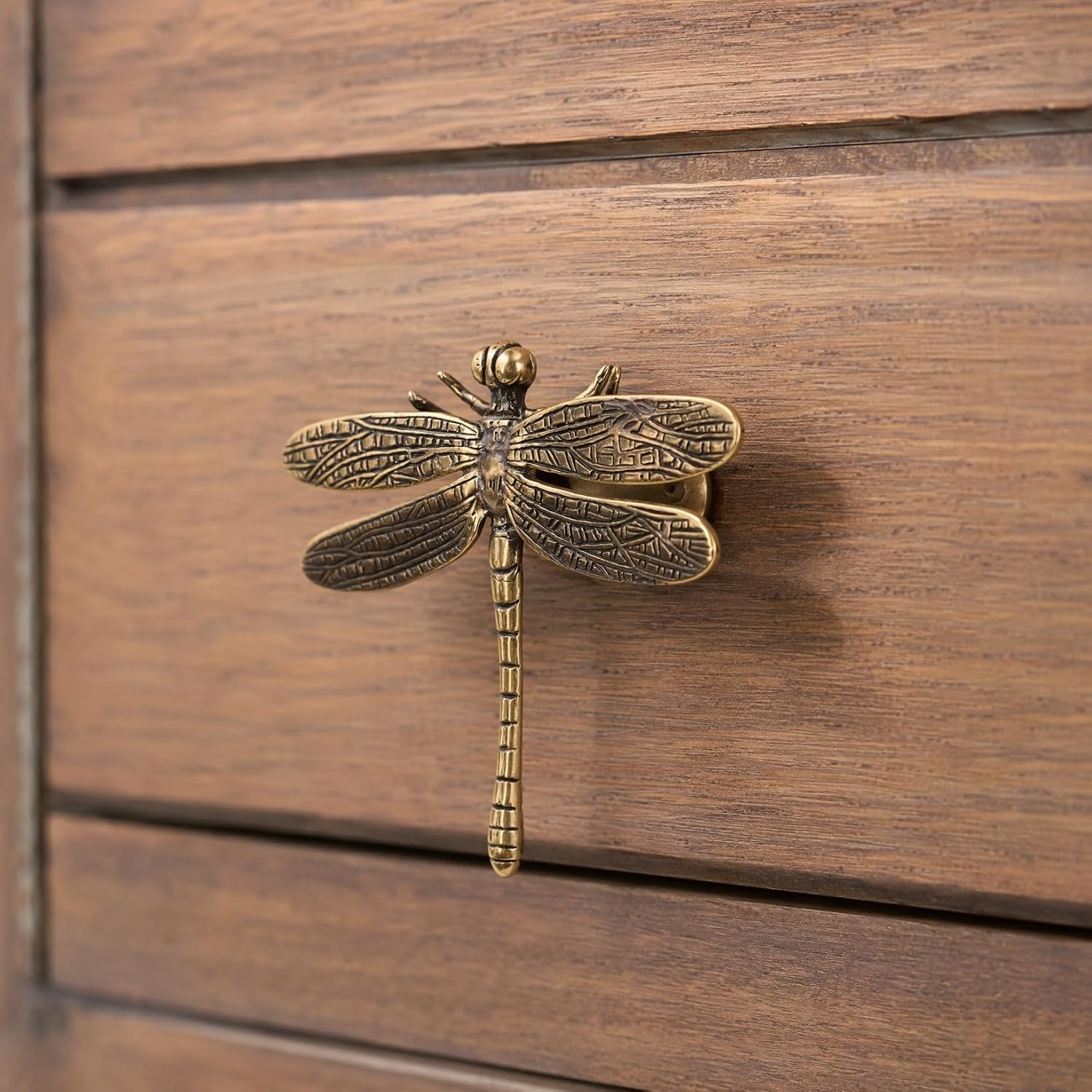 Zerodeko Antique Brass Dragonfly Cabinet Pull, 2.83 Inch Furniture Handle | Vintage insect-shaped drawer handle for cabinets, dressers, wardrobes, cupboards, bookcases and decorative furniture