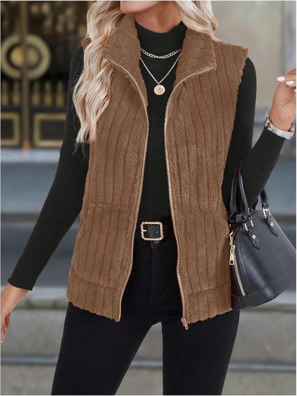 SHENHE Women's Zip Up Furry Vest Faux Fur Collar Sleeveless Lightweight Fleece Vest Sherpa Jacket with Pockets - Image 2