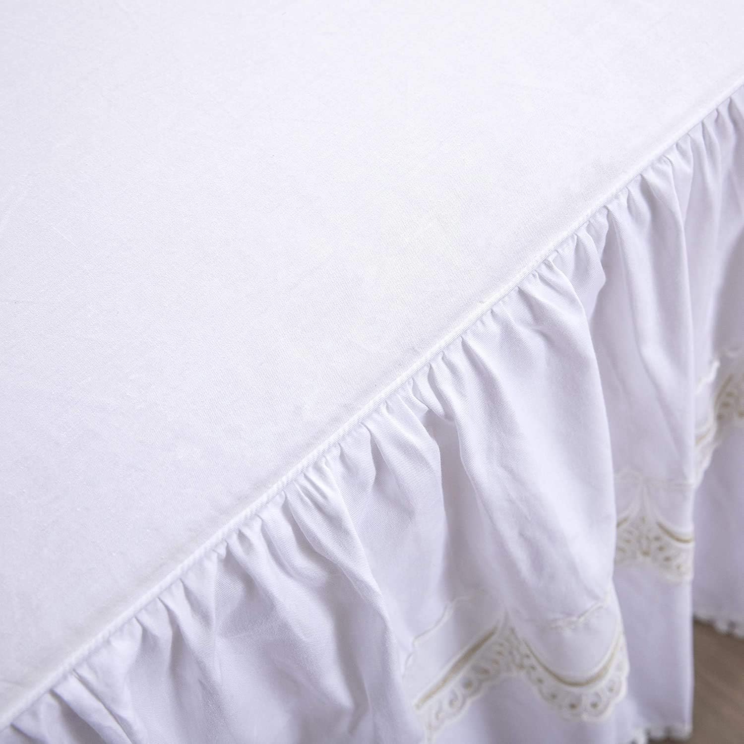FADFAY White Small Snowflake Pattern Design Bedskirt Set 100% Cotton Extra Soft Bedding Set Exquisite Craft Hypoallergenic Full Size 3-Pieces