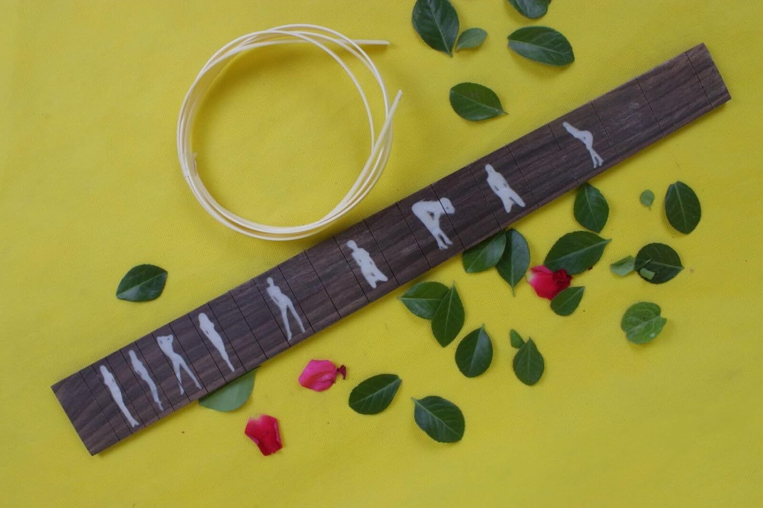 Yinfente 22 Fret Electric Guitar Fingerboard Rosewood Fretboard for Guitar Replacement Parts 25.5 inch Beautiful woman Inlay DIY Unfinished (gtzb-010)