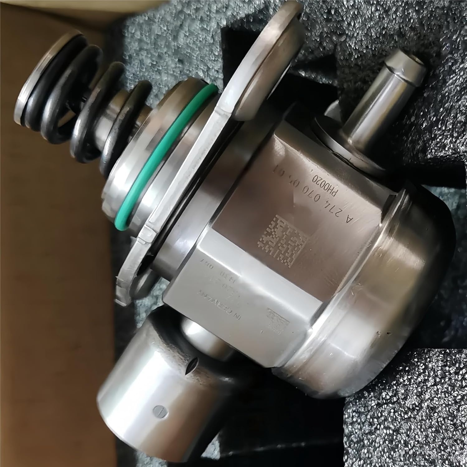 Car High Pressure Fuel Pump A2740700501 Fuel Injection Pump for Benz C-Class W204 W205 C204 2740700501 0261520215 0261520216 V30250007