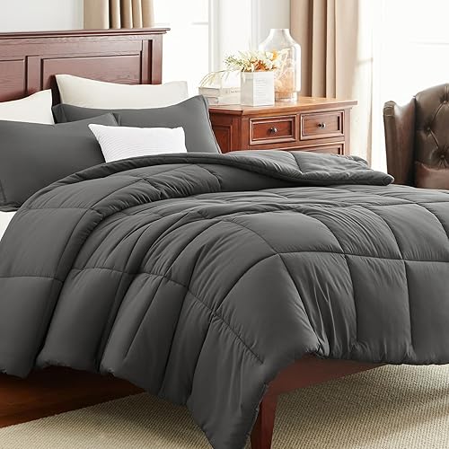 Miniatura 9 de CozyLux Juego de edredón Queen  Edredón gris oscuro, juego de cama de 3 piezas con costuras en caja para todas las estaciones, juegos de ropa de