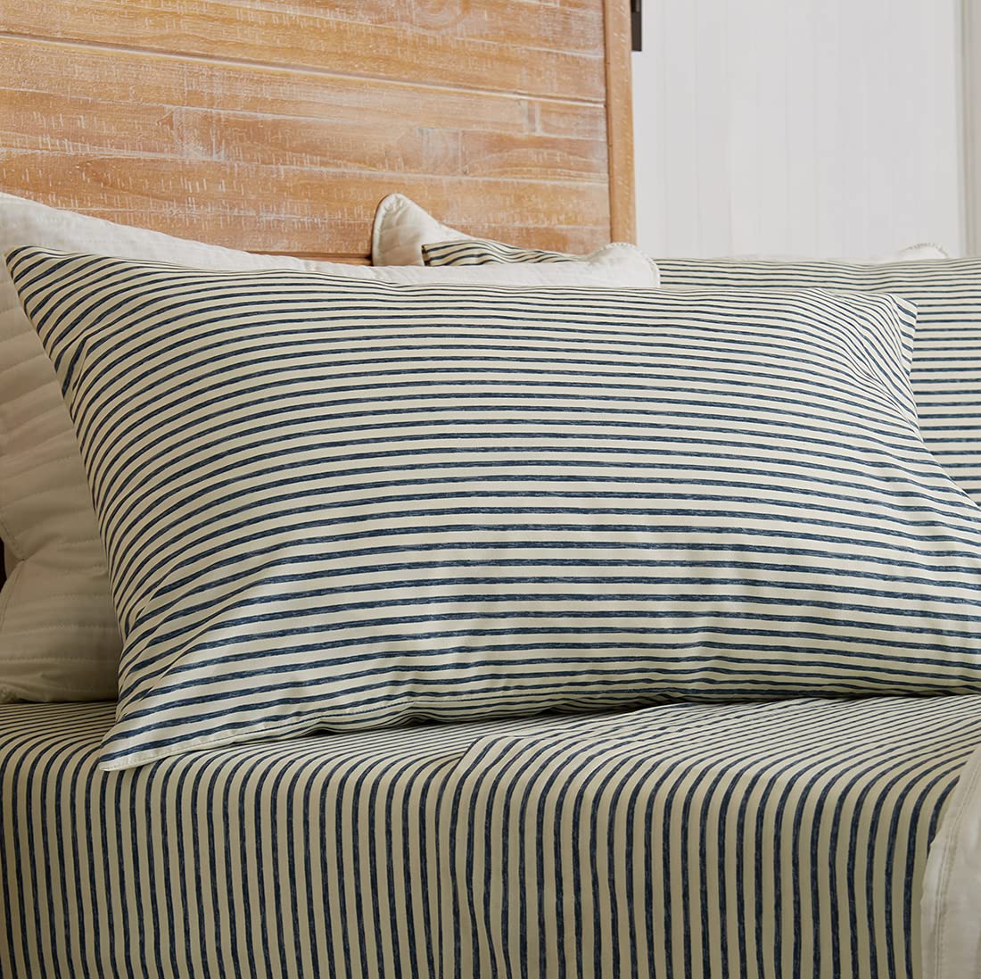 Great Bay Home4-Piece Queen Size Stripe Microfiber Sheet Set - Ultra-Soft, Brushed Bedding Sheets & Pillowcases - Wrinkle Free, Comfortable, All-Season Bed Sheets (Blue)OEKO-TEX STANDARD 100