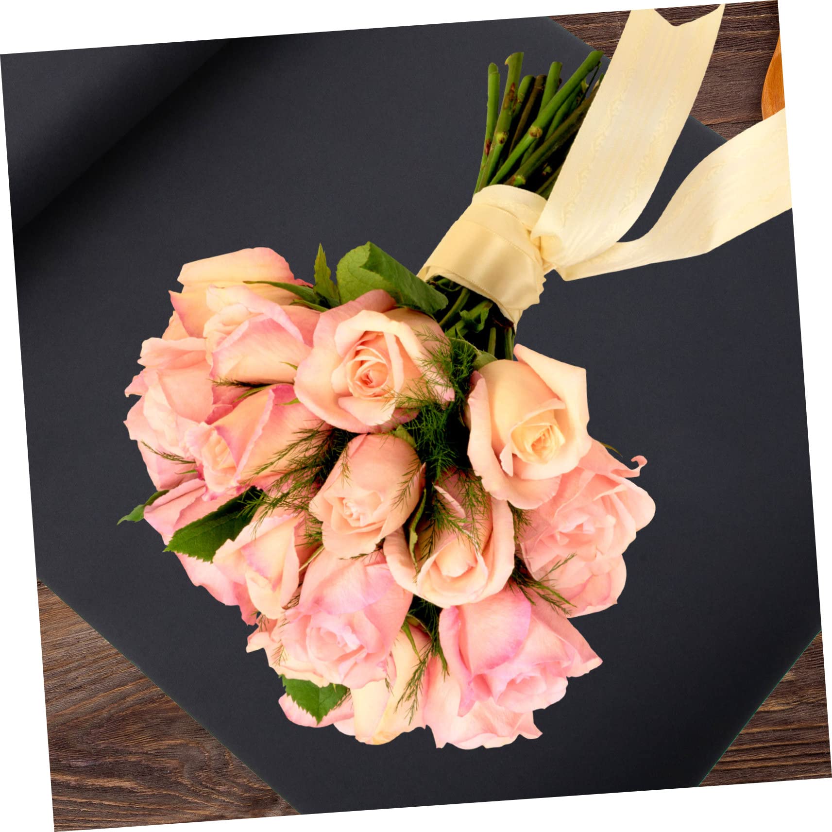 Rouleau de Papier Kraft Noir, Papier D’emballage pour Fleurs, Découpable, Pratique pour Loisirs Créatifs, pour Anniversaire et Saint-valentin