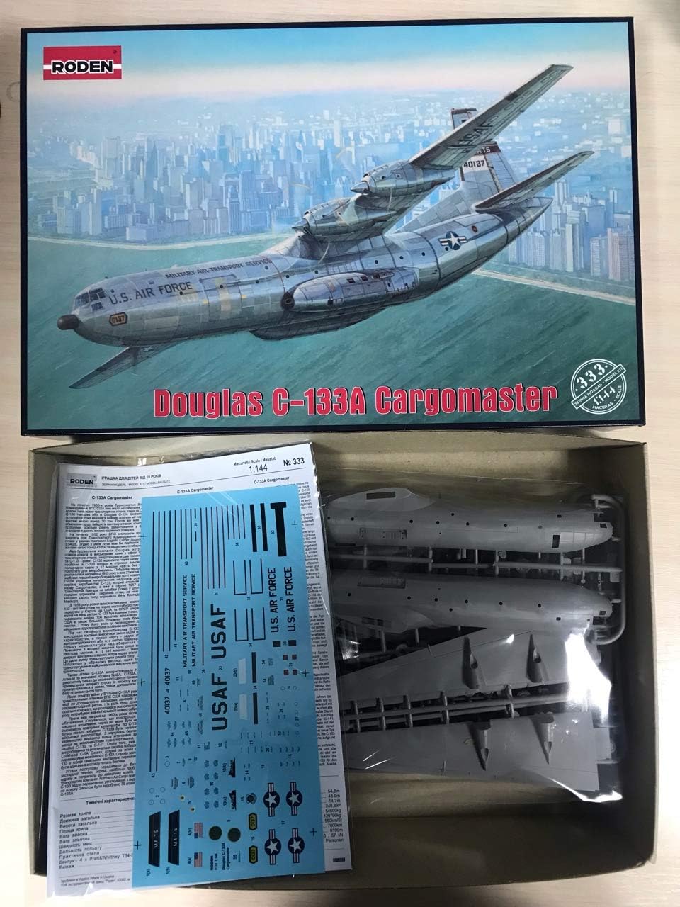 Roden 333 Douglas C-133A Cargomaster Military Transport aircraf 1/144 Scale kit