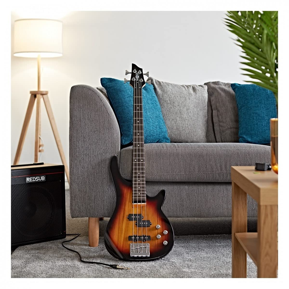Basso Chicago a scala corta con amplificatore per basso da 15W e accessori