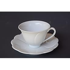 有田焼　博泉窯　白磁花型コーヒー碗（丸型)　シンプル　きれいな白磁　