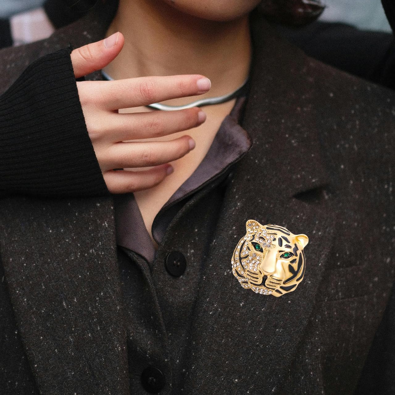 Tiger Brooches with rhinestones 2pcs Vintage Punk Animal Tiger Head Corsage Brooch Pin Crystal Badge Lapel Pin For Men Women Suit Jacket Blouse Coat (Golden) - Image 7