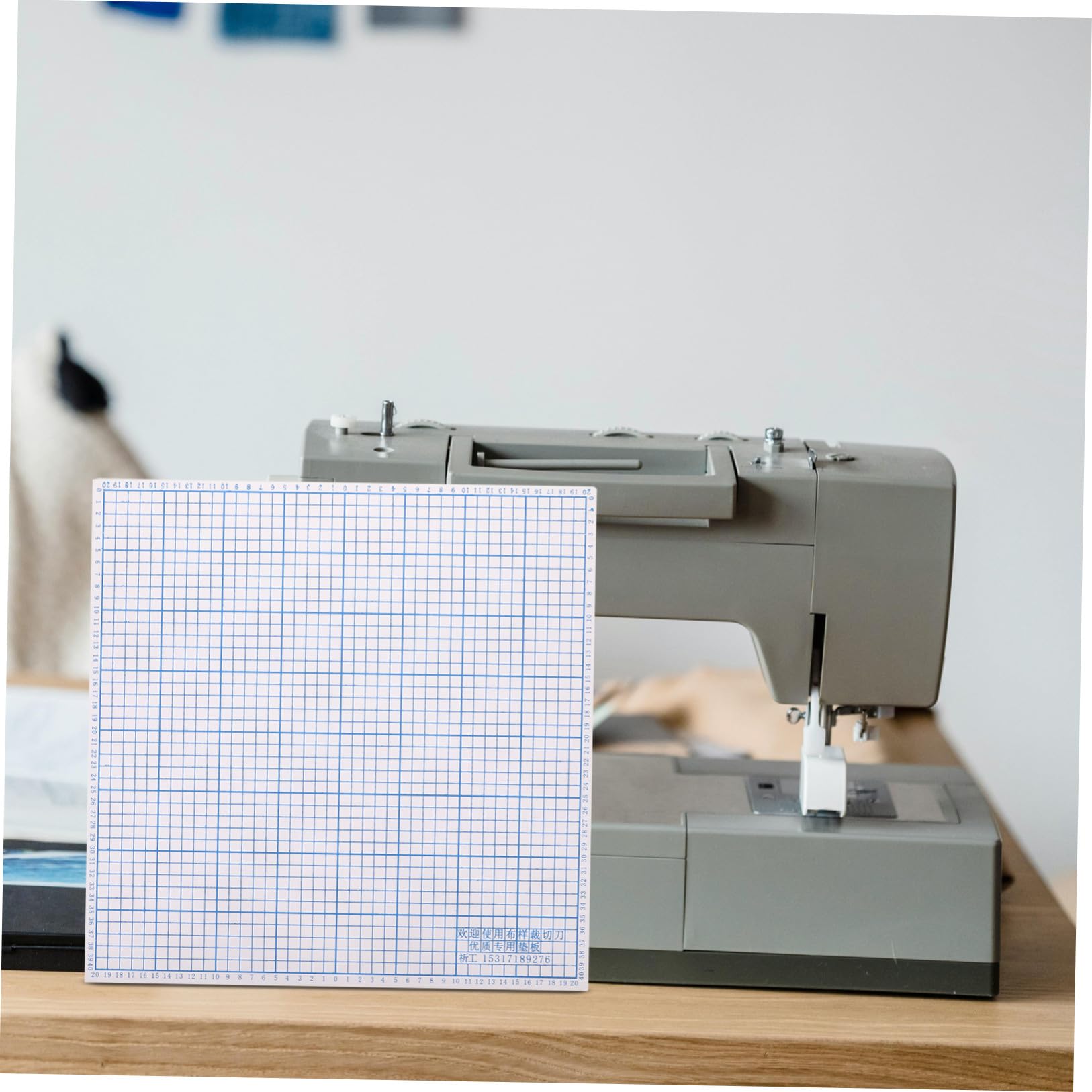 Tappetino da Taglio per Tessuti Pvc 40x40x0, 6 Cm per Macchina | Griglia Precisa, Uso in Studio, Facile da Riporre, Previene lo Scivolamento del Materiale