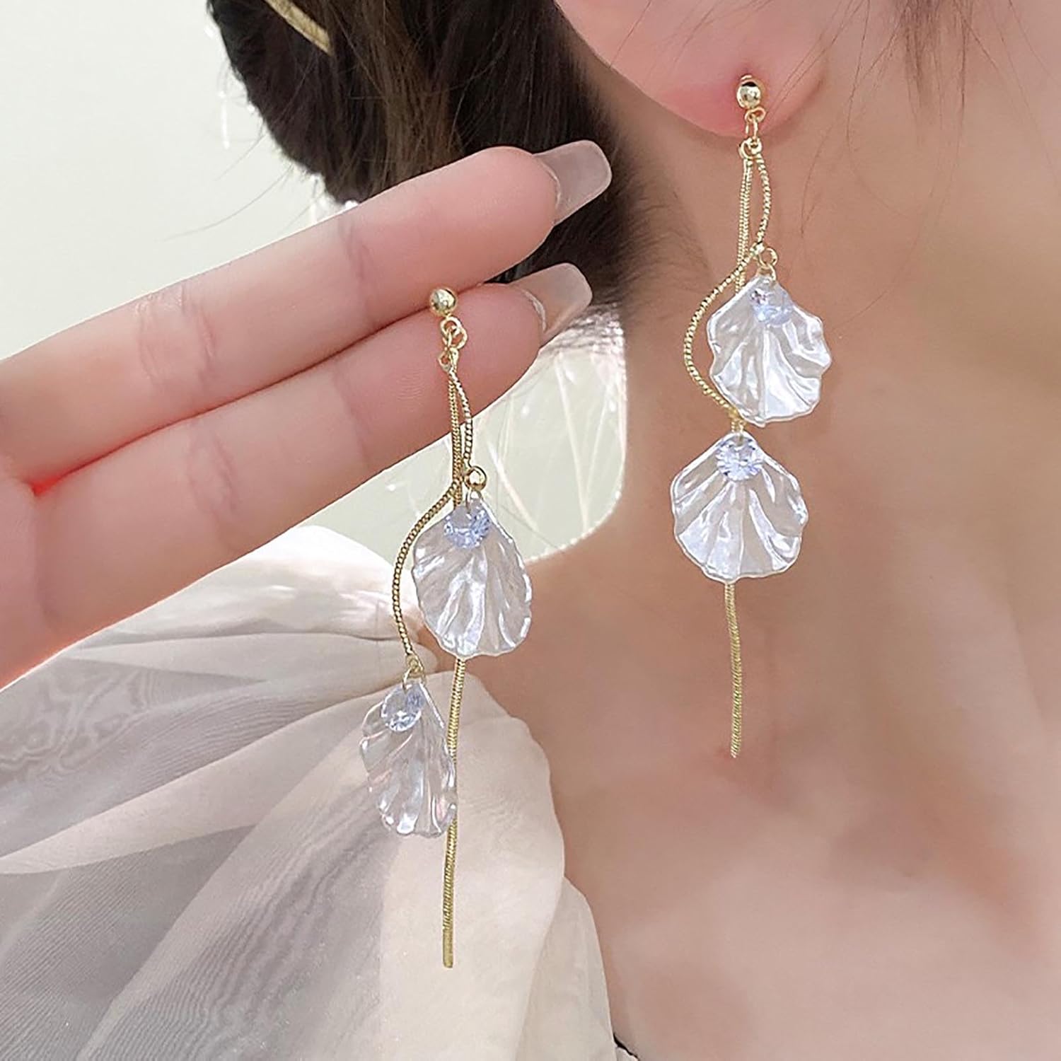 W WEILIRIAN Boho Long Shell Earrings Shell Dangle Drop Earrings Cowrie Seashell Earrings White Shell Drop Earrings Jewelry for Women and Girls Gifts - Image 7