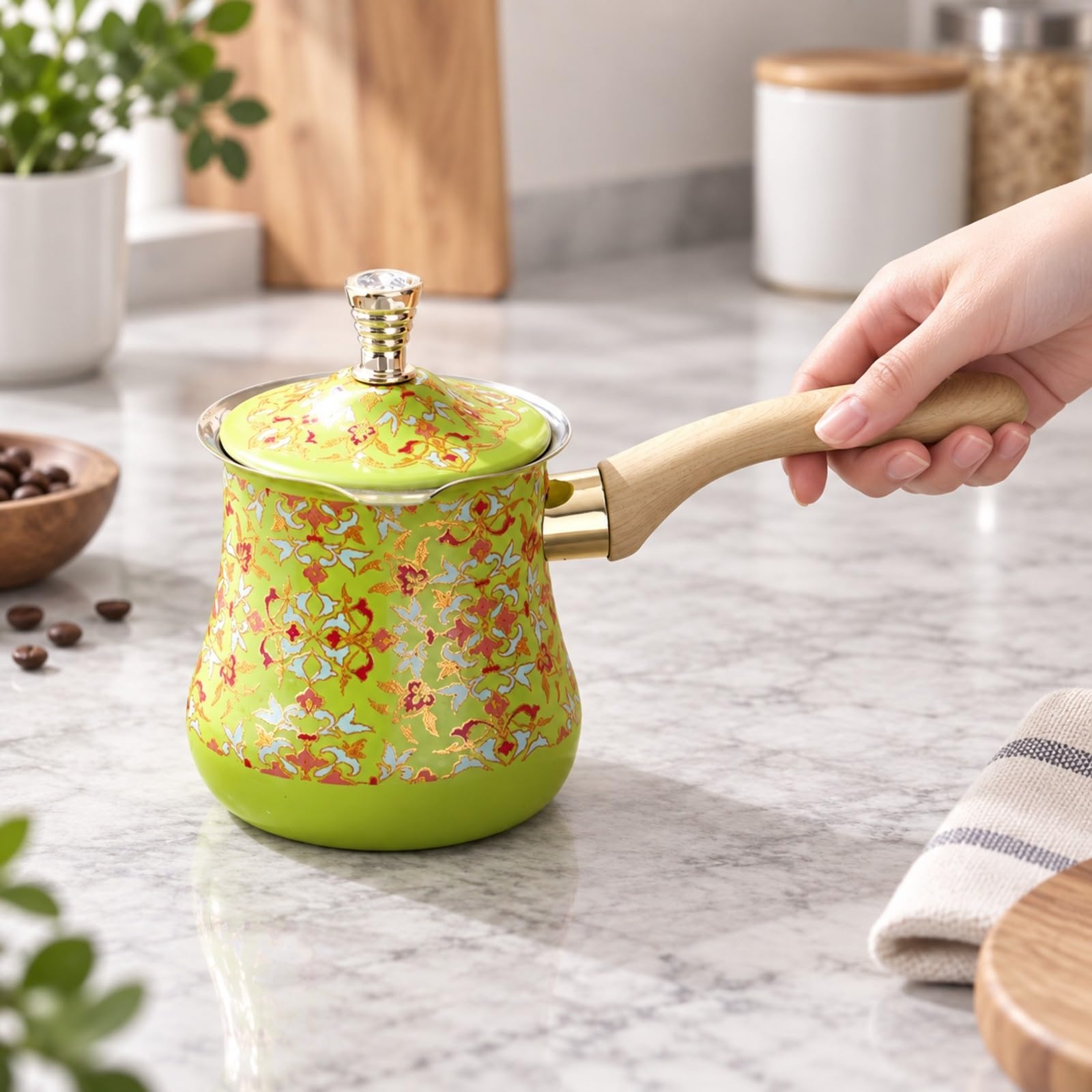 Cafière Turque Cvercle Qualité Alimentaire Turkish Coffee Pot Résistant à la Chaleur Pot à Café Cvercle pr Réchauffage du Lait, 550ML, Style B