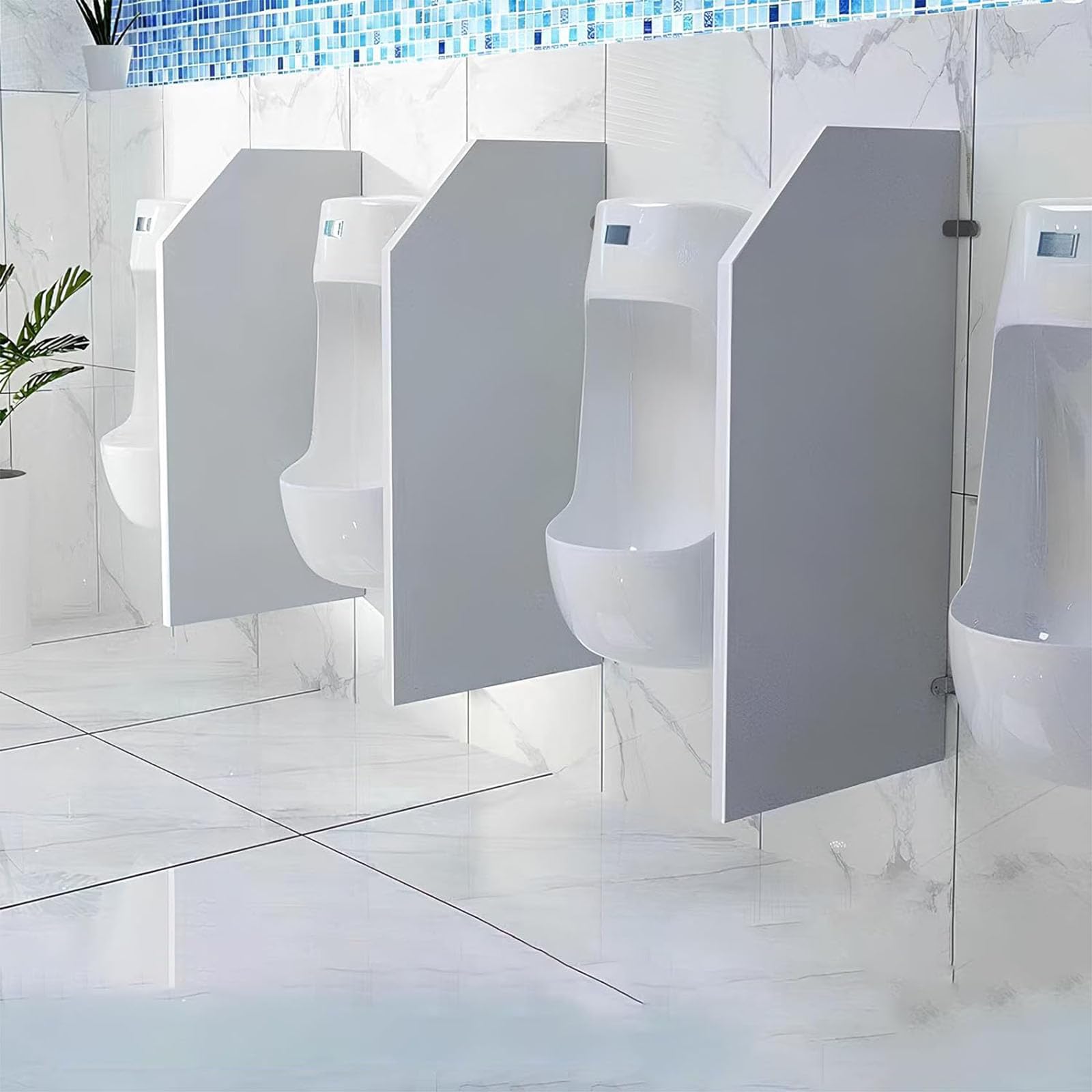 Separador de orinal para baños de hoteles y zonas de servicio en centros comerciales