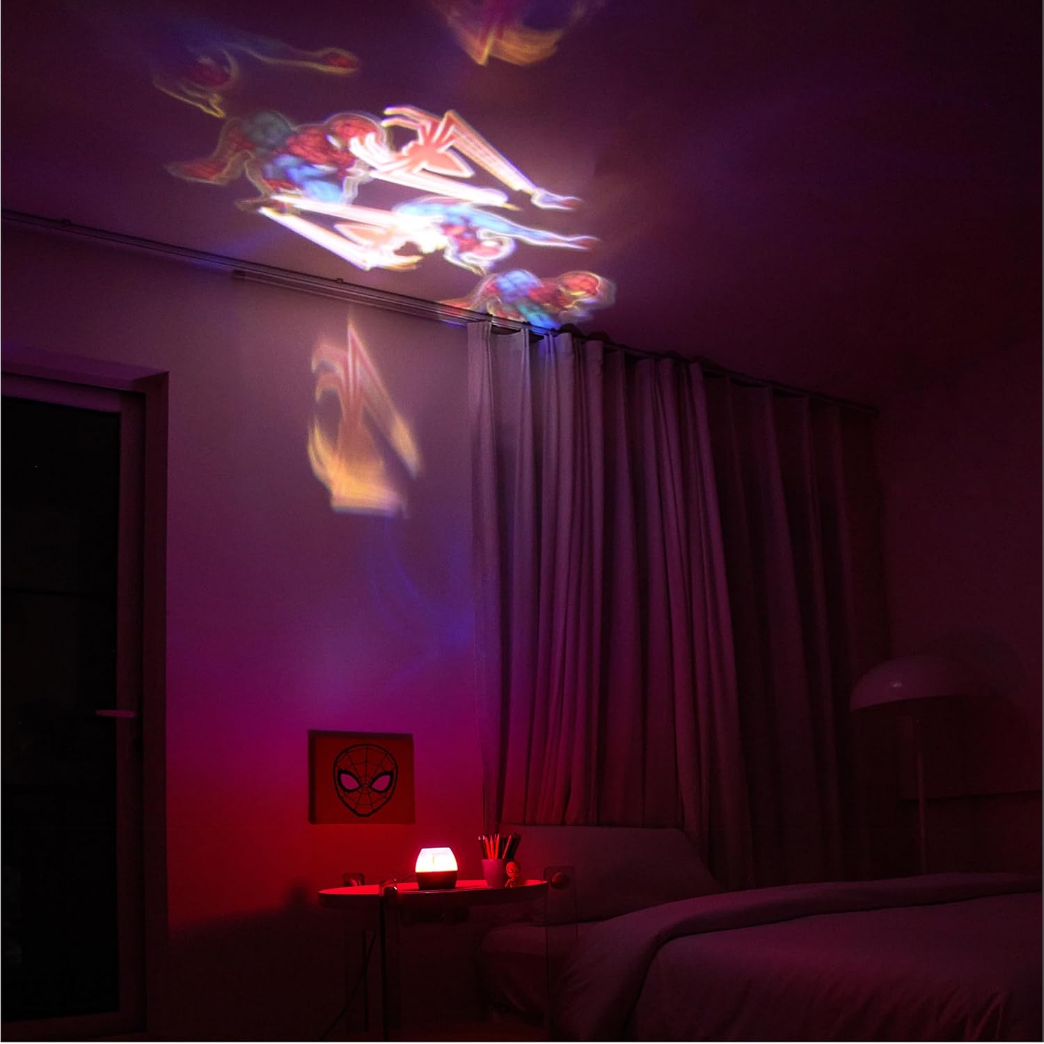 Idea Nuova Marvel Spiderman Scene Projection Kids Lamp and Nightlight