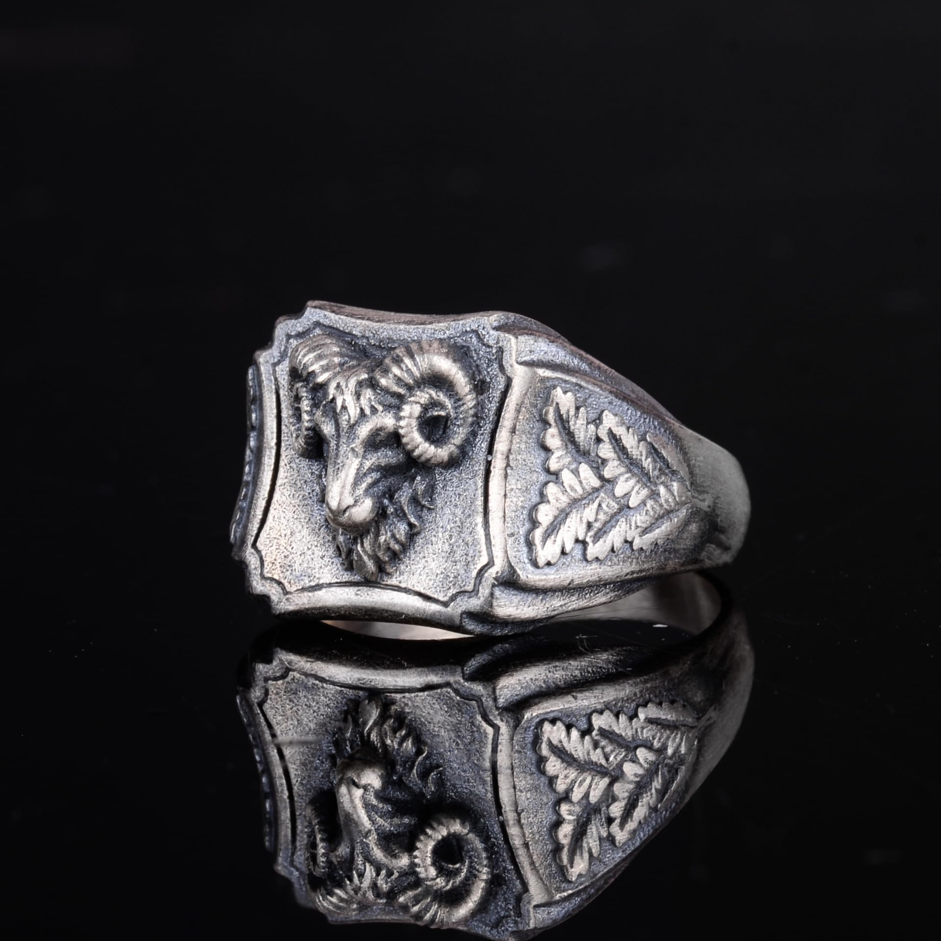KAMBO Anello da uomo in argento Sterling 925 con testa di ariete, fatto a mano, stile gotico, gioielli che simboleggiano forza, leadership, potere zodiacale dell'Ariete