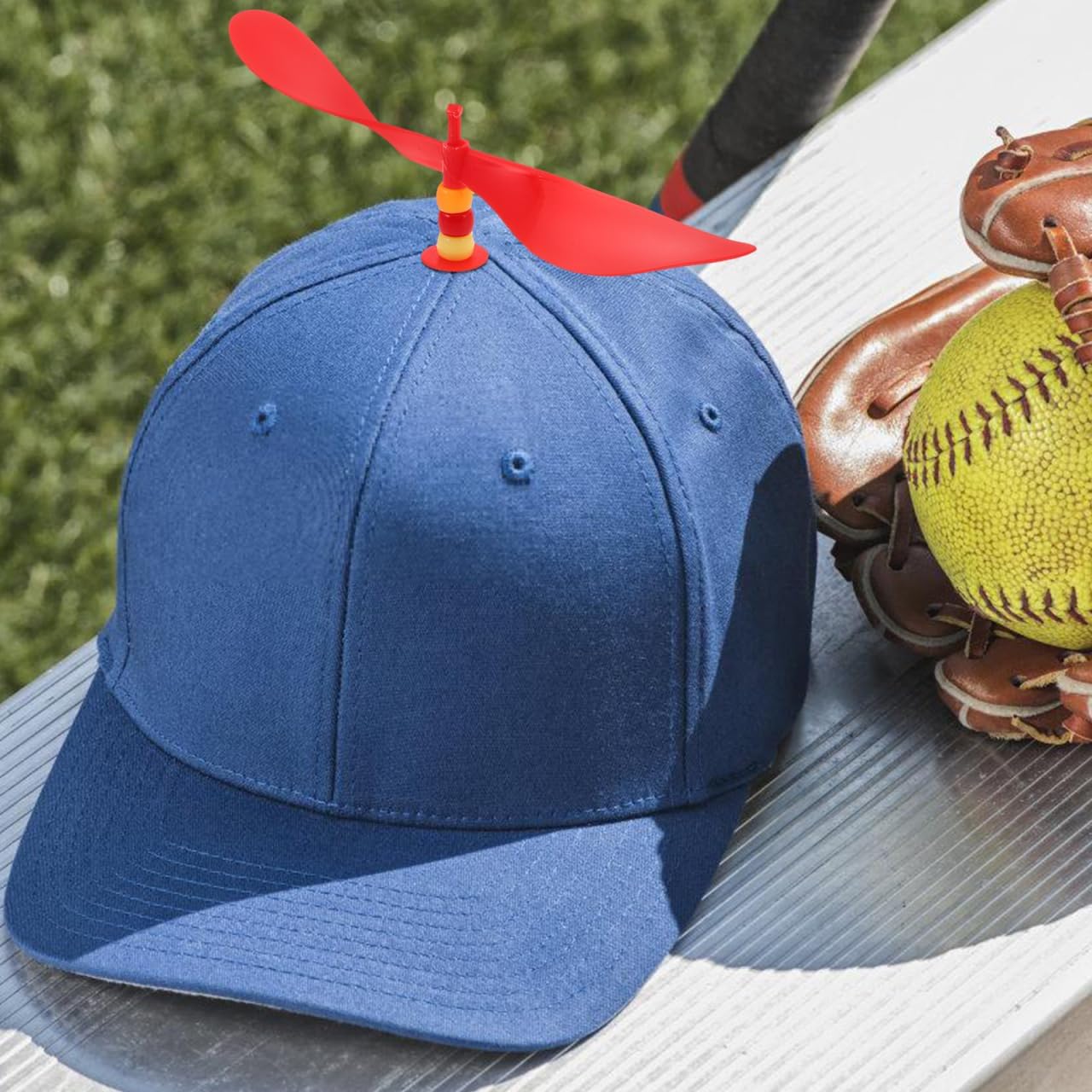 Beaupretty 2Pcs Cute Detachable Propeller for Hats Unique Dragonfly Design Whirling for Baseball Caps Helmets Eye Catching Accessory Festivals Parties Colors