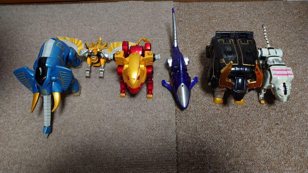 Amazon.co.jp: 百獣戦隊ガオレンジャー DXガオキング&ガオ Amazon.co.jp: 百獣戦隊ガオレンジャー DXガオキング&ガオ