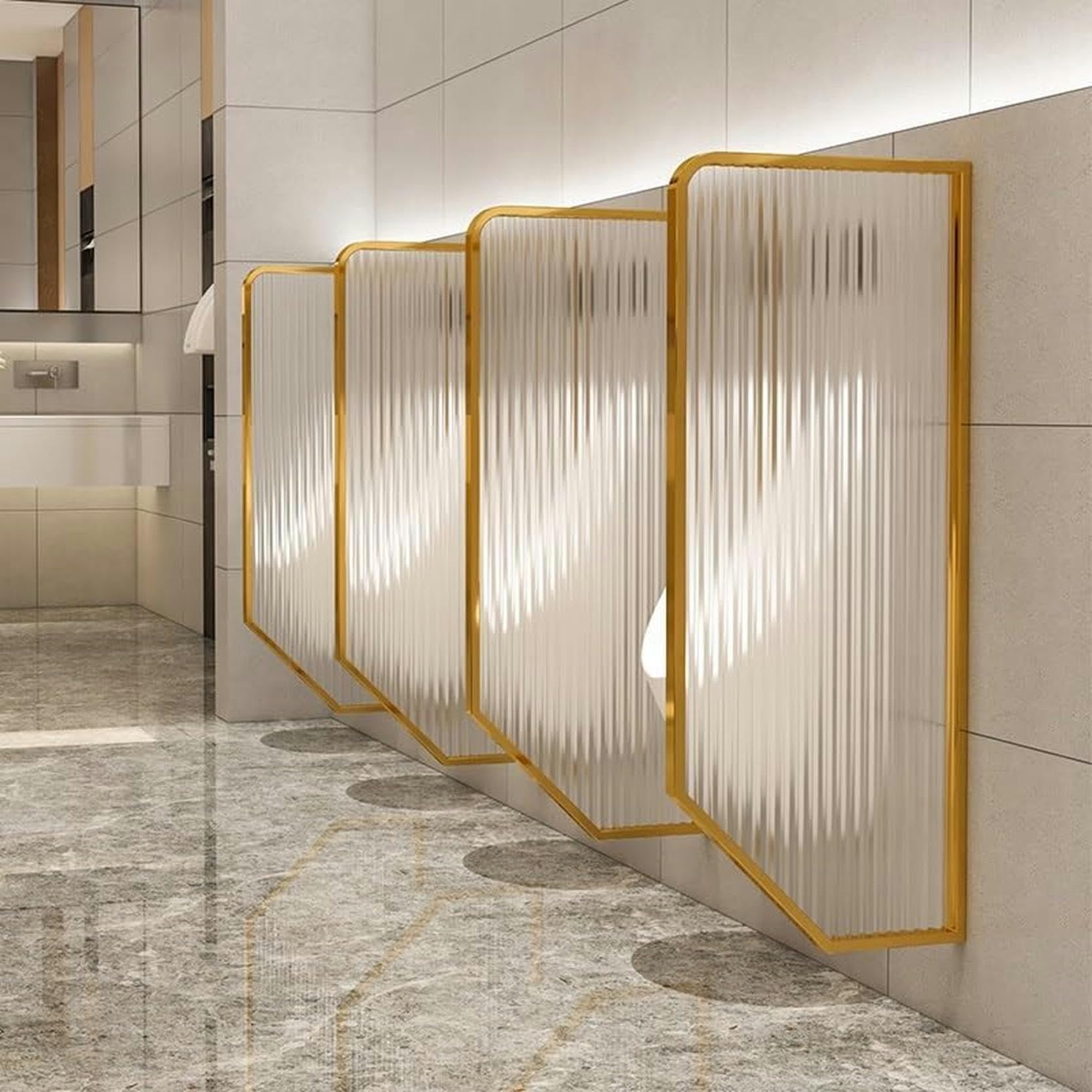 Mampara de privacidad para urinario instalada en baños de restaurantes
