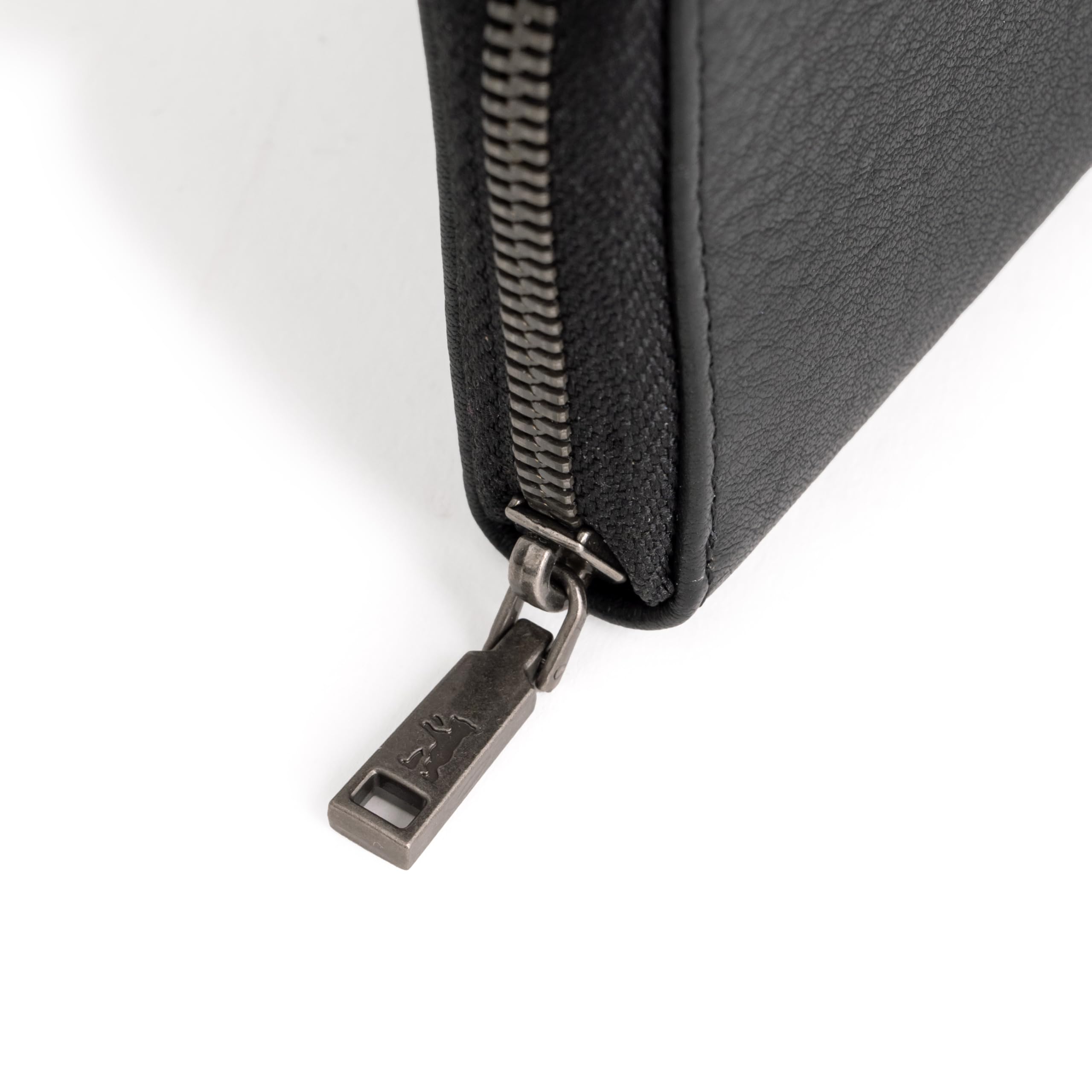 Berliner Bags Braga Monedero Pequeño de Piel Mujer y Hombre con Cremallera | Negro Billetera De Cuero Auténtico Compacto Forro De Algodón Cierre Ykk Para Monedas Y Billetes Elegante Versátil Práctico