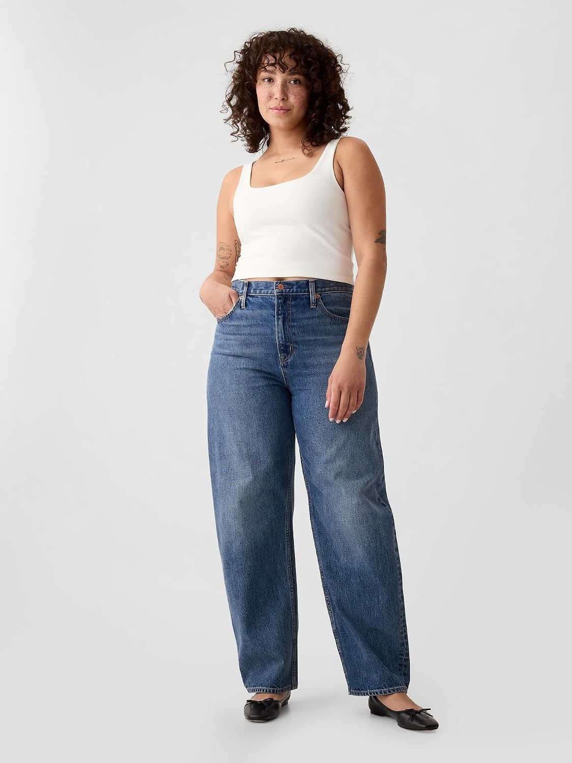 GAP Women's High Rise Barrel Denim Jean