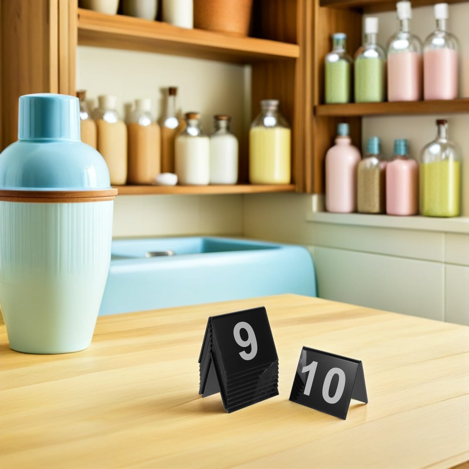 ABOOFAN 100 Stück Teiliges Acryl Tischnummern Doppelseitig V-förmige Tischkartenhalter mit Stabilem Stand für Restaurant Hochzeit Bankett Empfang Tischmarkierungen