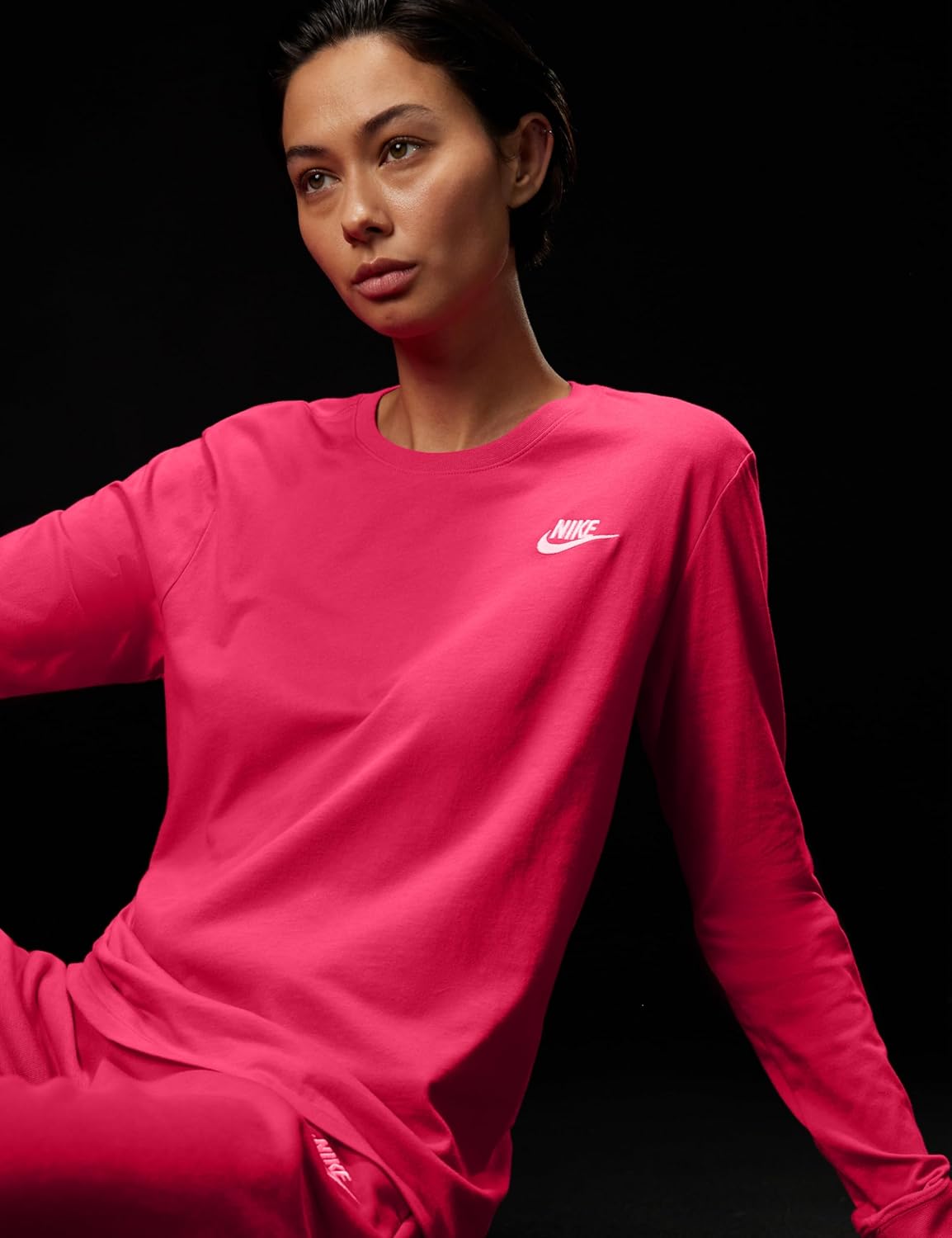 Nike Women's Sportswear Club Long-Sleeve T-Shirt - Image 2