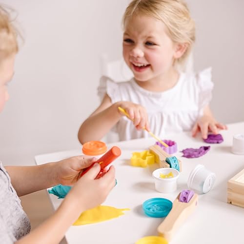 Miniatura 3 de Juego de arcilla para cortar esculpir y enrollar Melissa  Doug set de barro con 8herramientas y masa de modelado en 4 colores