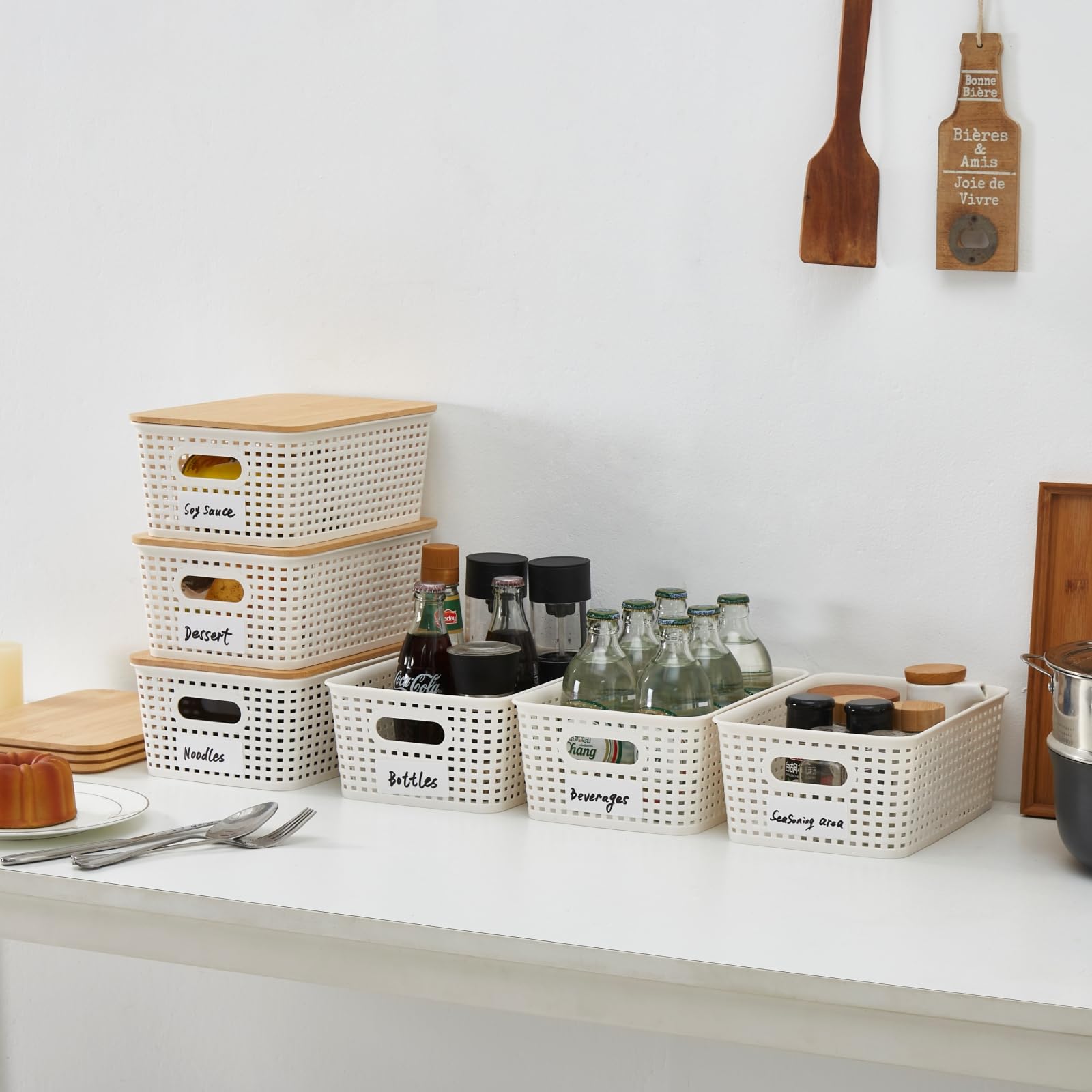 Sagittar Lot de 6 cajas de almacenamiento con tapa de bambú, cesta de almacenamiento de plástico imitación ratán, cajas de almacenamiento apilables, organizador ideal para oficina, armario (Blanco)