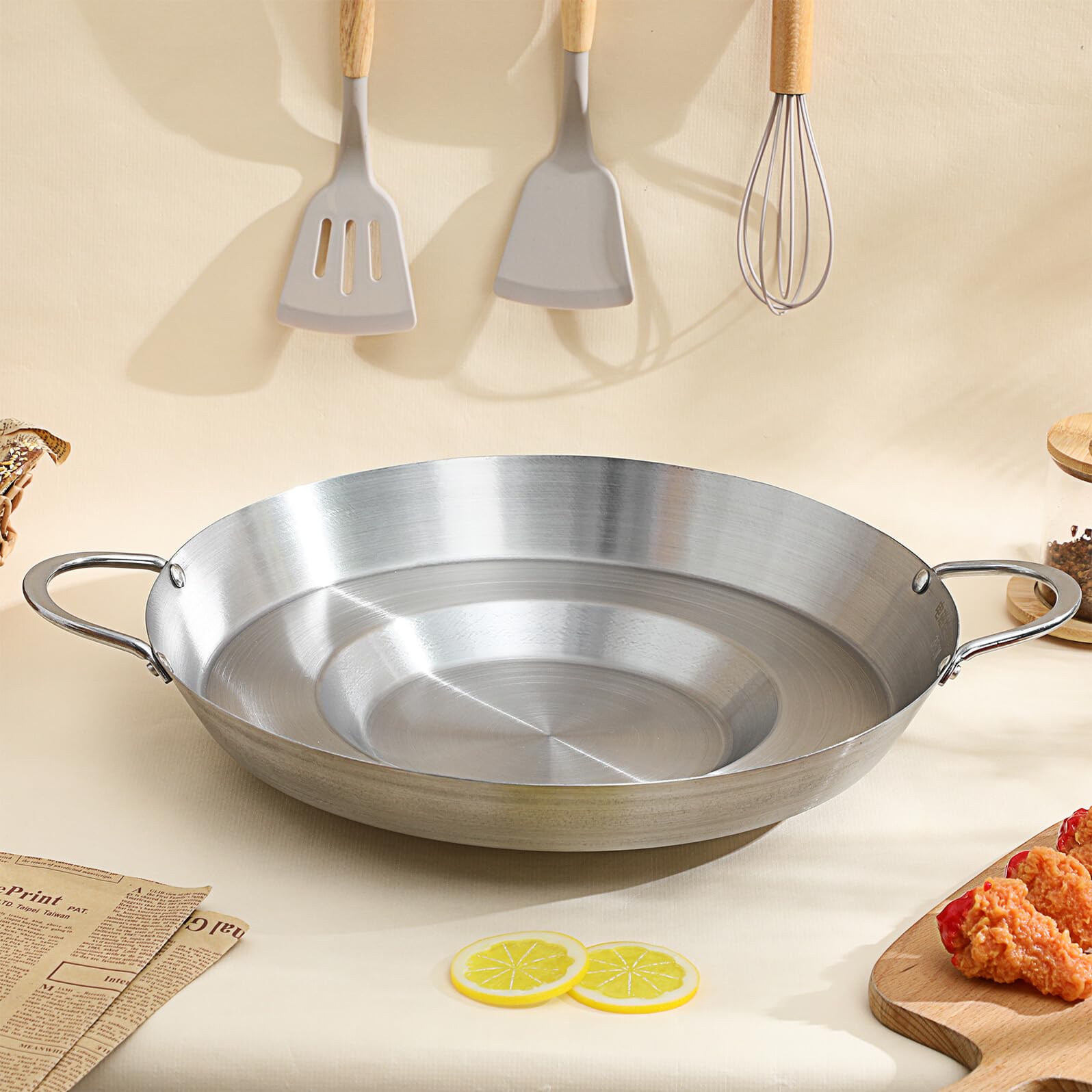 Edelstahl Bratpfanne Geeignet zum Braten und Grillen mit Flacher Konkaver Form für Küche und Bbq Silber und Robust