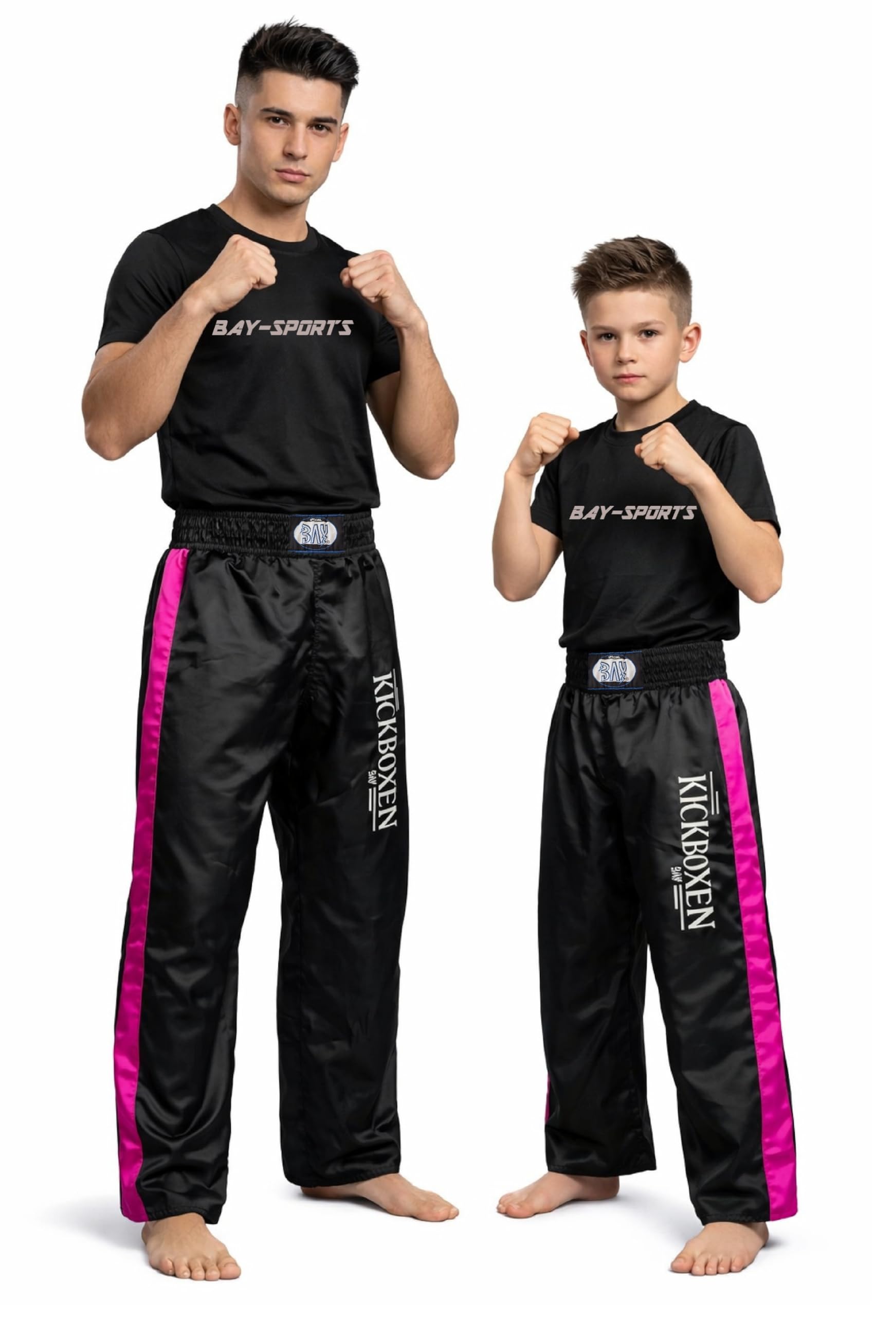 BAY Edel Stick Kickboxhose Kampfsporthose Schwarz lang Streifen in Pink seitlich Polyester gestickter Schriftzug Erwachsene Damen Herren Kinder Jungen Mädchen Größen 4XS - L