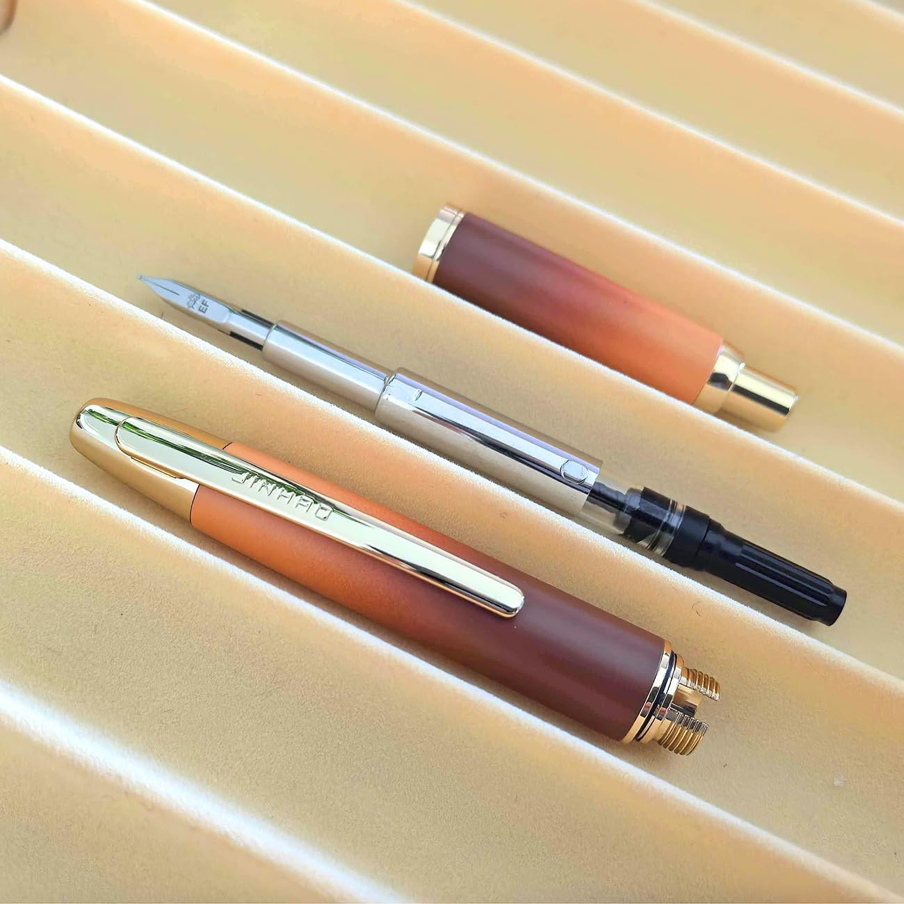 Jinhao 10 Retractable Fountain Pen - Extra Fine Nib, Capless Design,Caramel Coffee Finish - Complete Writing Set with Converter and Pen Case