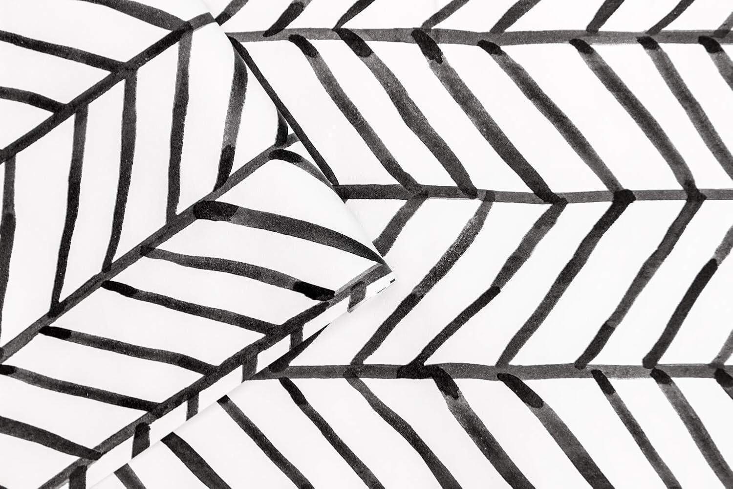 Okydoky Peel and Stick Wallpaper Modern Stripe Wallpaper, Herringbone Pattern, Black White Stripe Wallpaper, Vinyl Self Adhesive Decorative Paper,17.7"x236", 96020-6