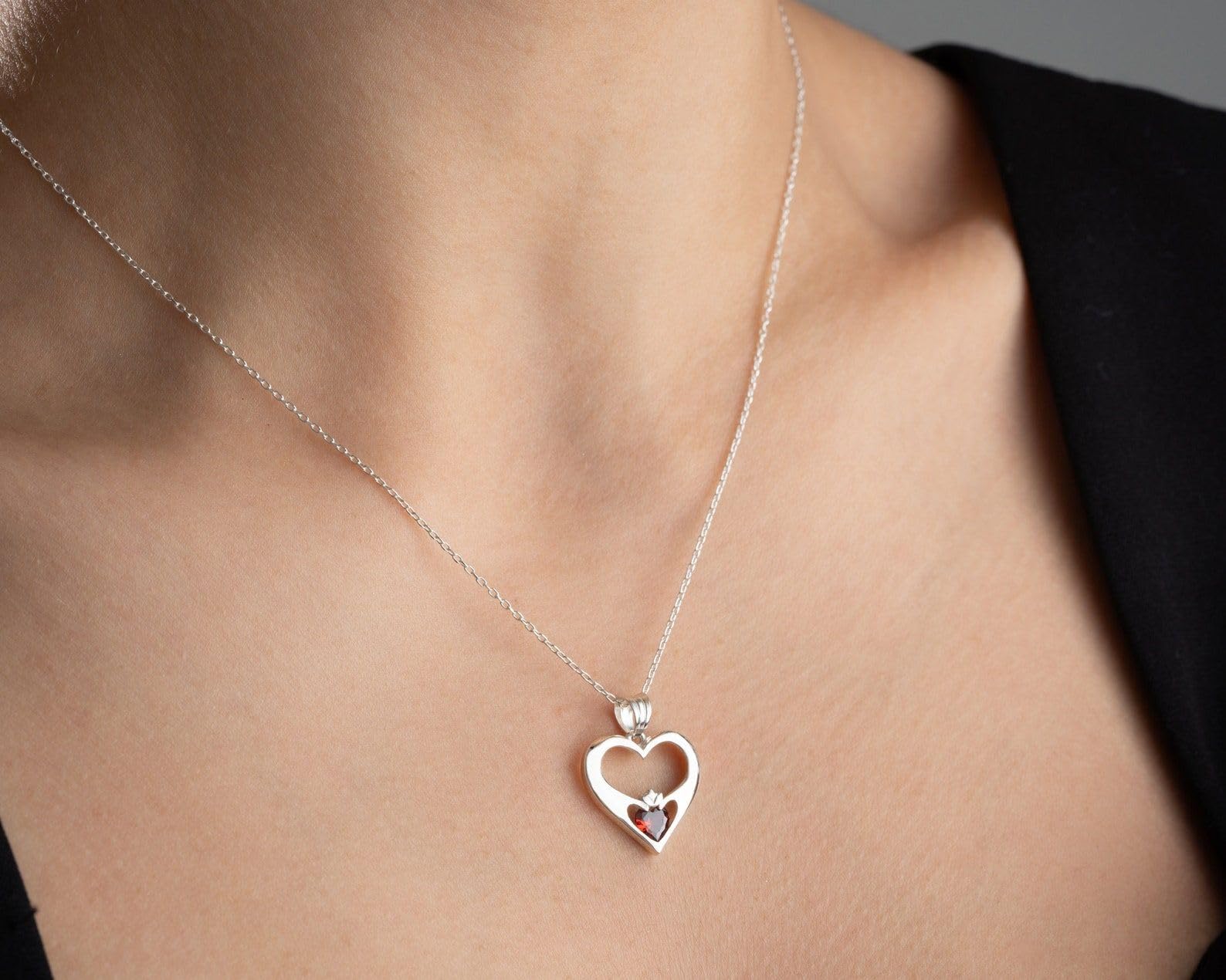 Personalizzato cuore ciondolo collana con pietra portafortuna su misura nome ciondolo Festa della Mamma Natale anniversario compleanno