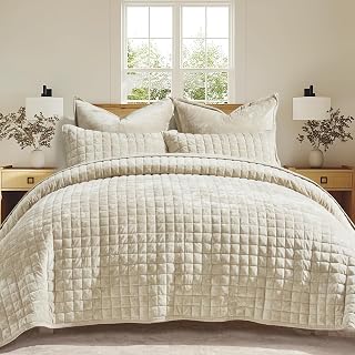 RECYCO Luxury Velvet King Quilt Set - Ultra Soft Breathable Comforter with 2 Shams, All-Season Oversized Bedspread, Beige
