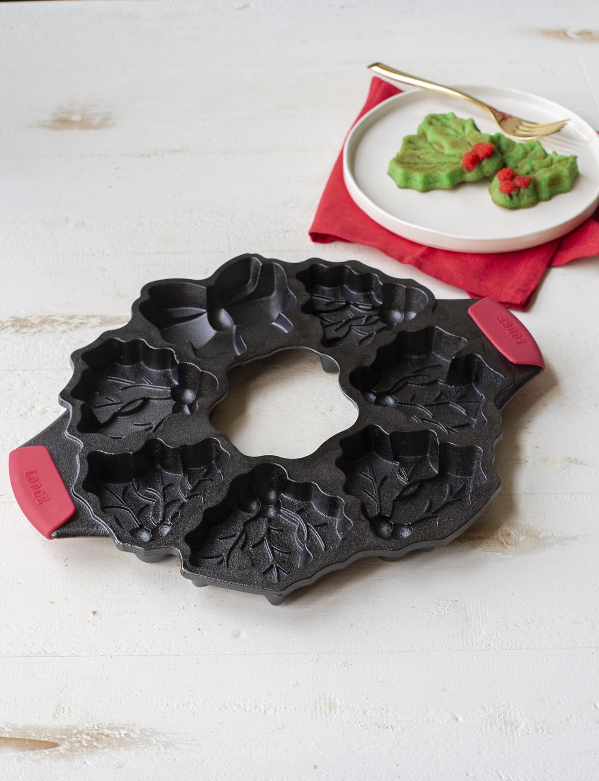 Lodge BWHW Moule à pâtisserie en fonte Motif couronne de Noël Noir