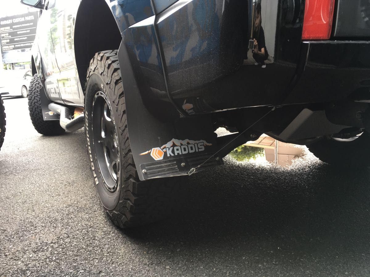 デリカ D5 前期 KADDIS マッドフラップ｜パーツ 